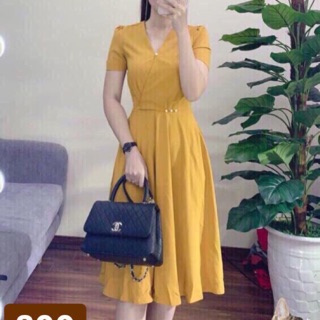 Đầm đính ngọc