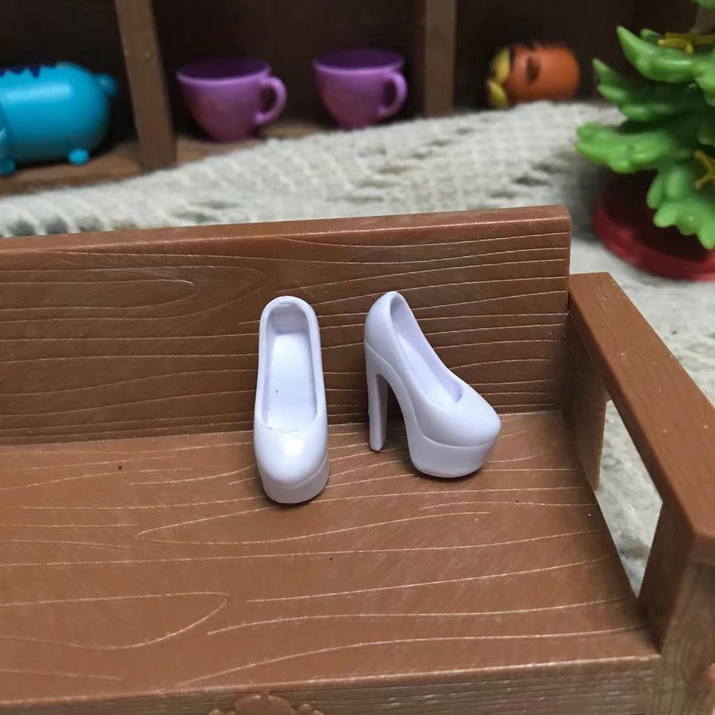 Set 5 Đôi Giày Tỉ Lệ 1/6 Cho Búp Bê Barbie