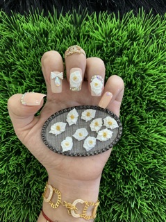 Hoa bột móng nail(kiểu NN sĩ ib sĩ tặng nơ bột)’.