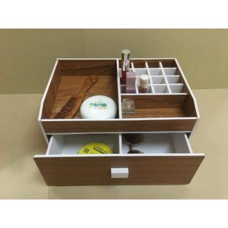 Tủ đựng mỹ phẩm thông dụng mini