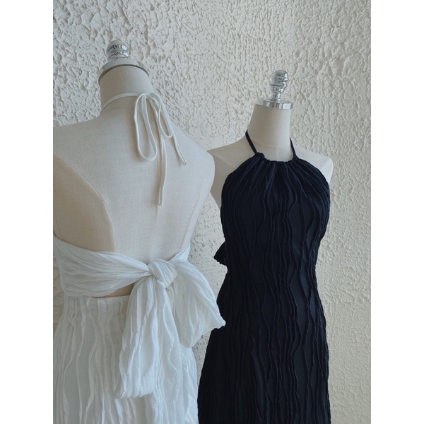 Đầm cổ yếm hở lưng REVERCLOTHINGS Shea Dress