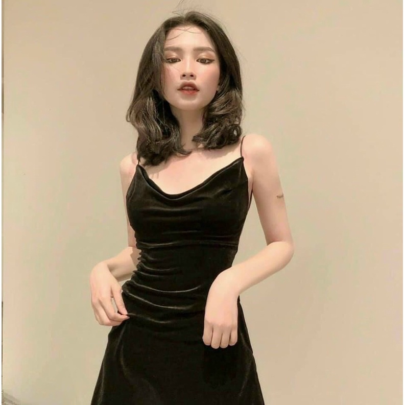 Đầm Nhung 2 Dây Cổ Đổ Hở Lưng Xẻ Đùi KC