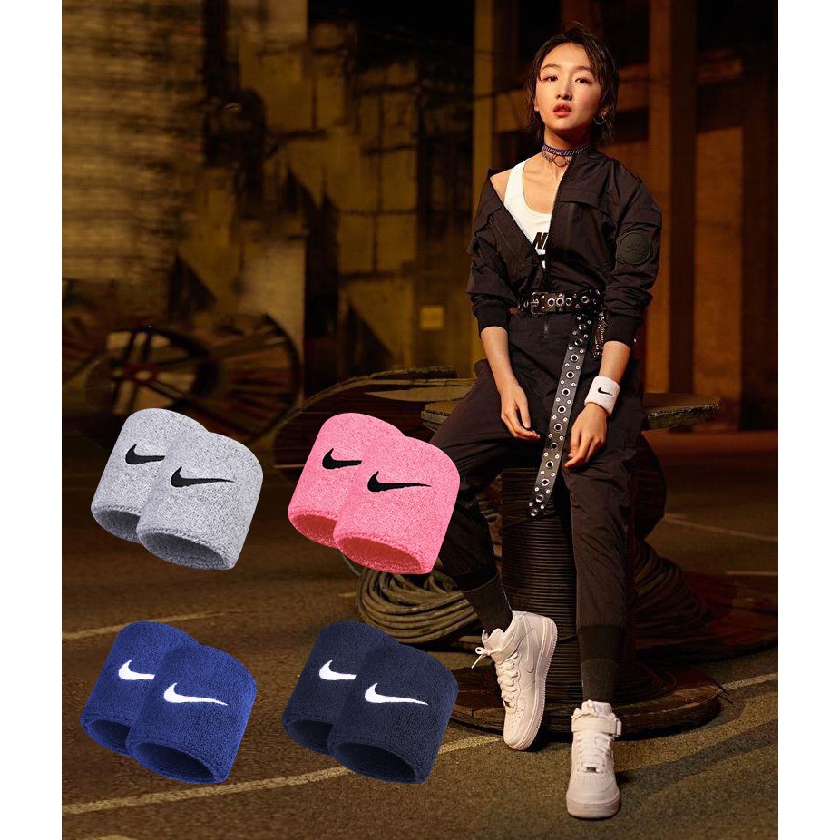 Băng Đeo Cổ Tay Nike Thấm Mồ Hôi Bảo Vệ Cổ Tay Khi Chơi Bóng Đá, Bóng Rổ, Cầu Lông, Tennis, Tập Gym, Chạy Bộ