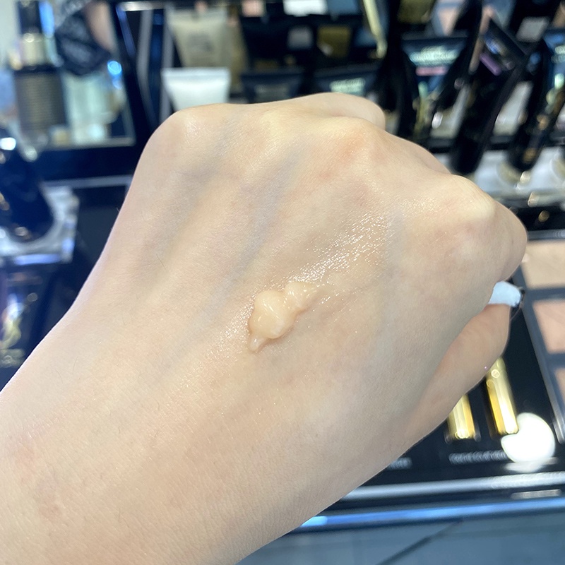 YSL Kem lót trang điểm 40ml bằng lụa satin màu đen làm sáng lỗ chân lông | BigBuy360 - bigbuy360.vn