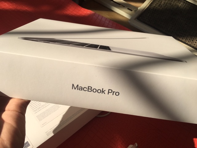 Macbook Pro 2016 hàng like new non touchbar