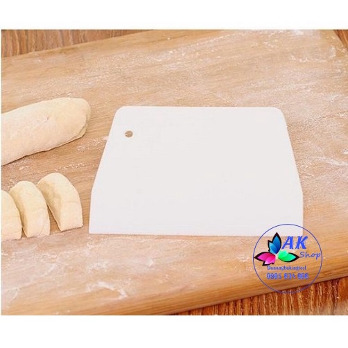 2002.023 MIẾNG VÉT BỘT NHỰA