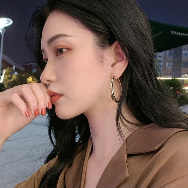 Khuyên tai vòng tròn đầu thon cá tính KT80