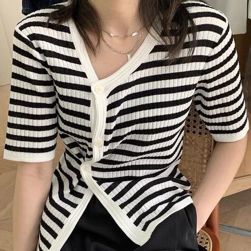 Áo cardigan tay ngắn họa tiết kẻ sọc độc đáo phong cách Hàn Quốc thời trang hè cho nữ