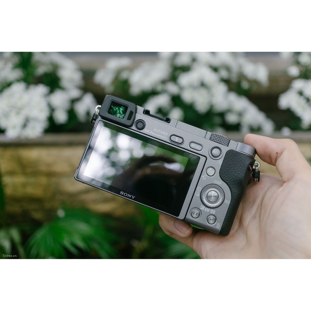 Máy ảnh Sony A6000 + ống kính 16-50mm Oss -  24.3 MP - Wifi  - Mới 90%