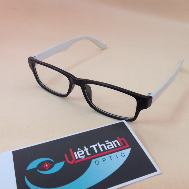 kính vuông nhỏ giả cận