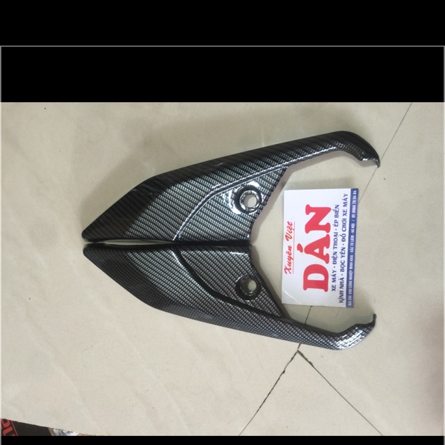 Ốp gác chân sau các bon xe sh 2012-2016