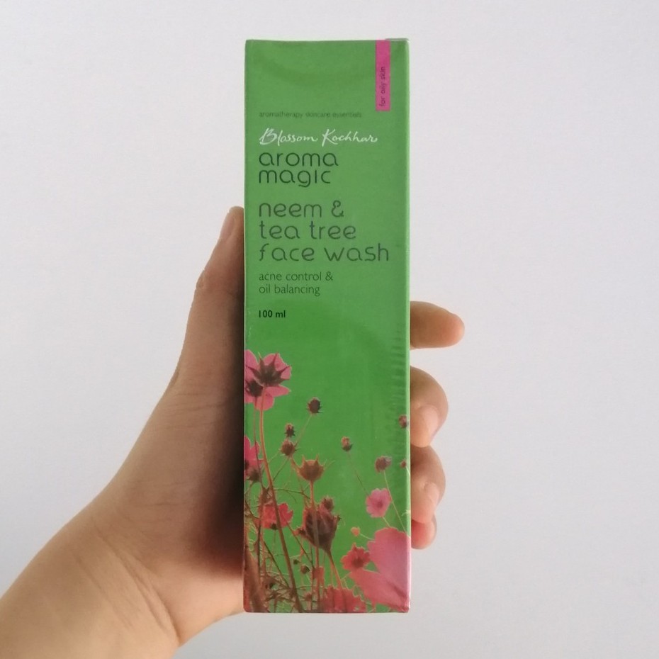 Sữa rửa mặt neem Aroma Magic 100ml