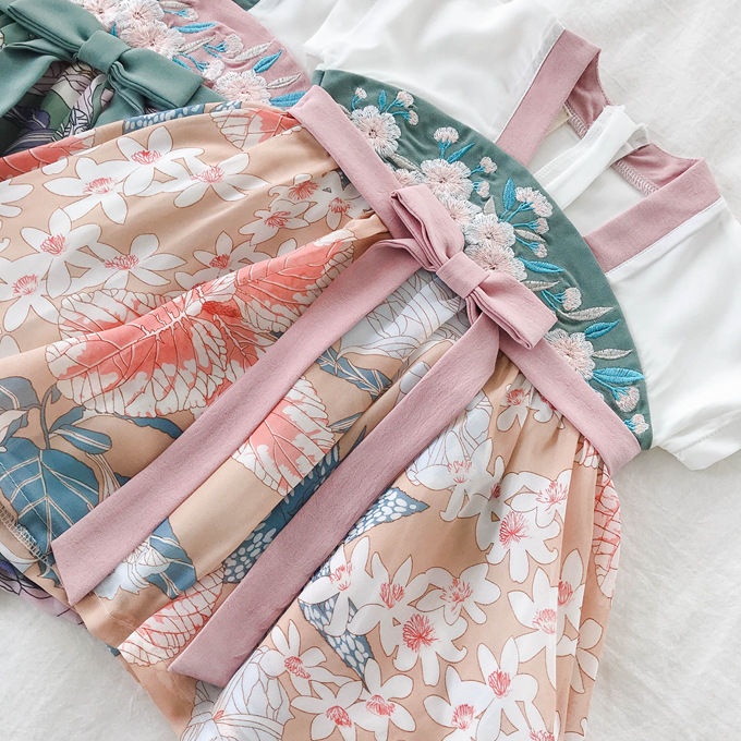 Trang Phục Thiết Kế Theo Phong Cách Trung Hoa Xinh Xắn Cho Bé Gái