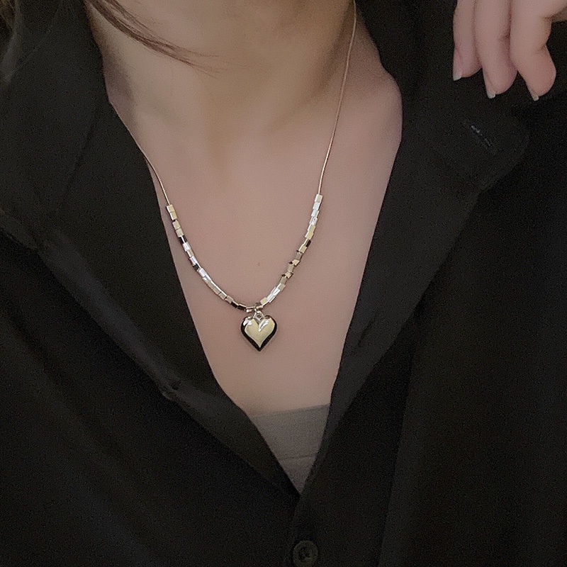 Vòng cổ Mặt Vuông Hình Trái Tim Phong Cách Hàn Quốc