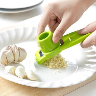 Dụng cụ xay tỏi , gừng đa năng