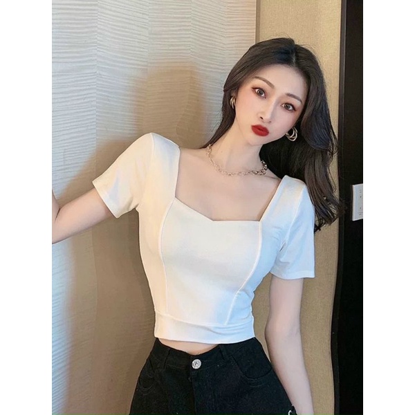 Áo kiểu cổ vuông