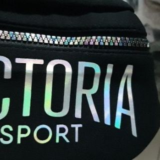 Túi đeo bụng Victoria Secret auth