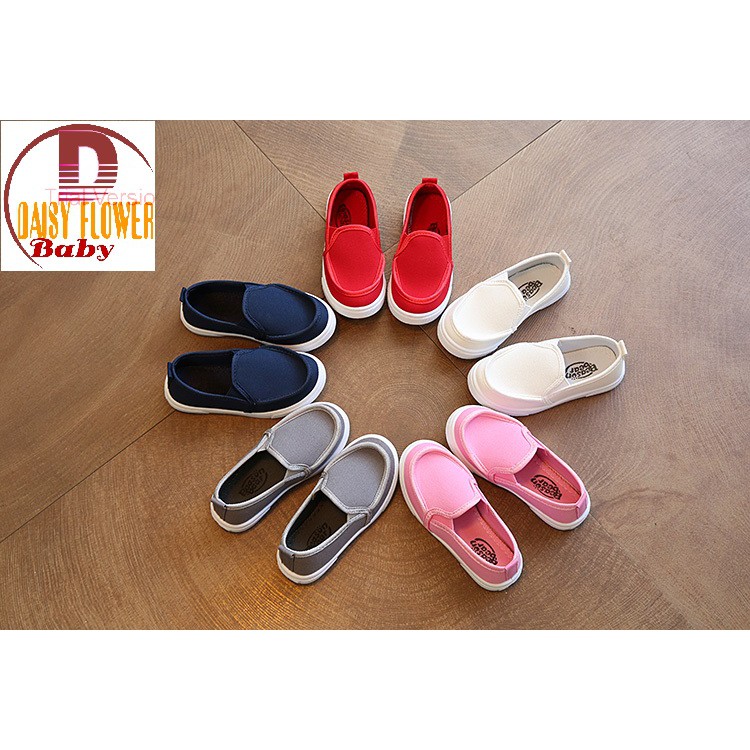 Giày SlipOn Hàn Quốc trẻ em (chỉ còn size 25)