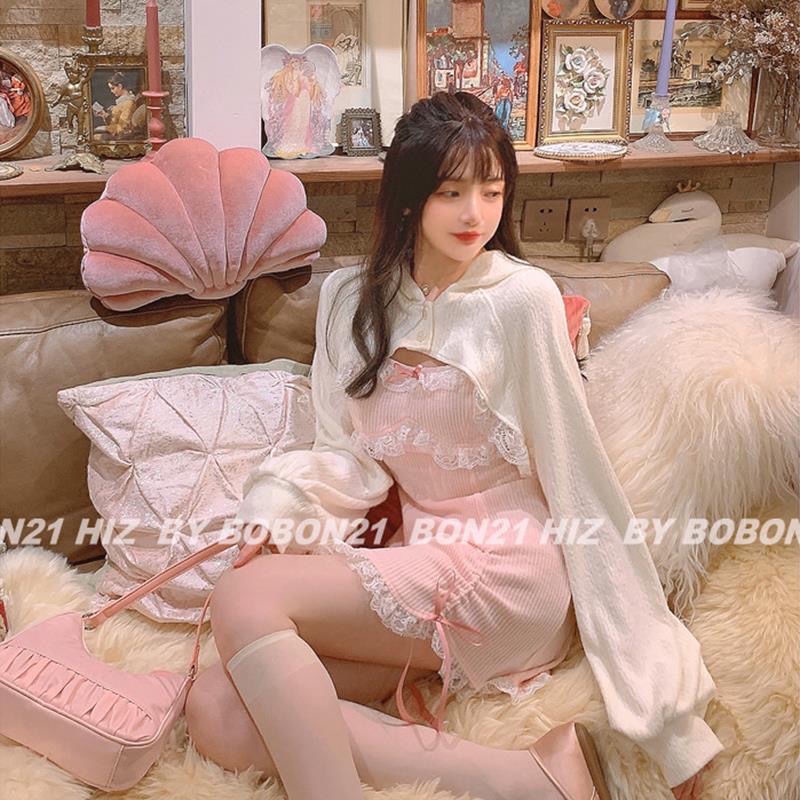 Mới set Đầm Hai Dây + Áo Khoác Tay Dài Có Nón Thời Trang Nữ Con tầu Sexy. Cô Gái Ngọt Ngào Dễ Thương