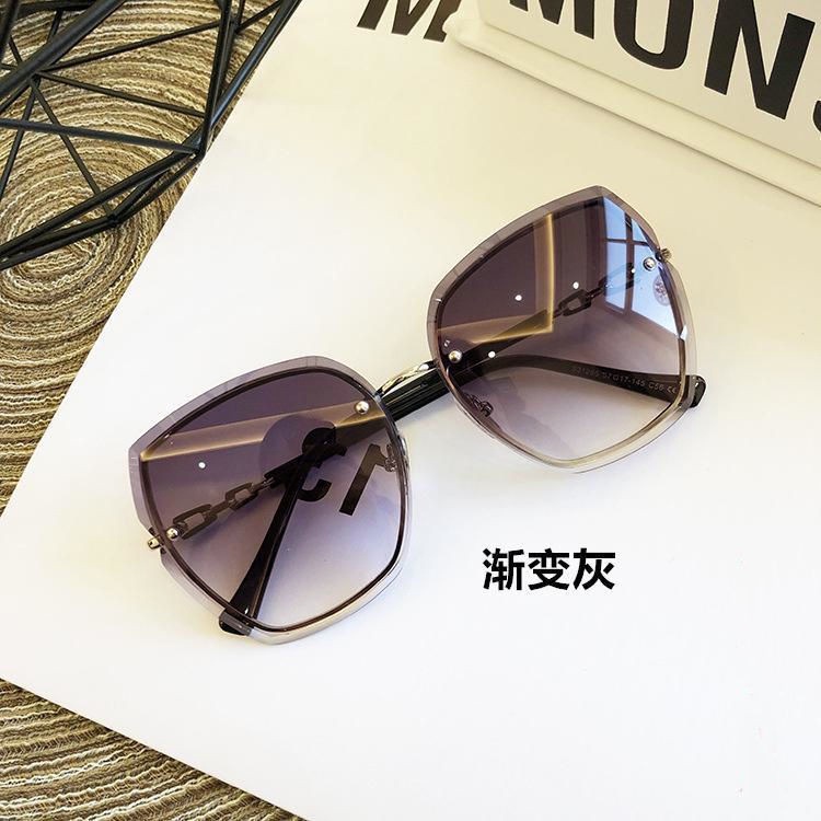 Kính Mát Chống Tia UV Phong Cách Thời Trang Mới 2022