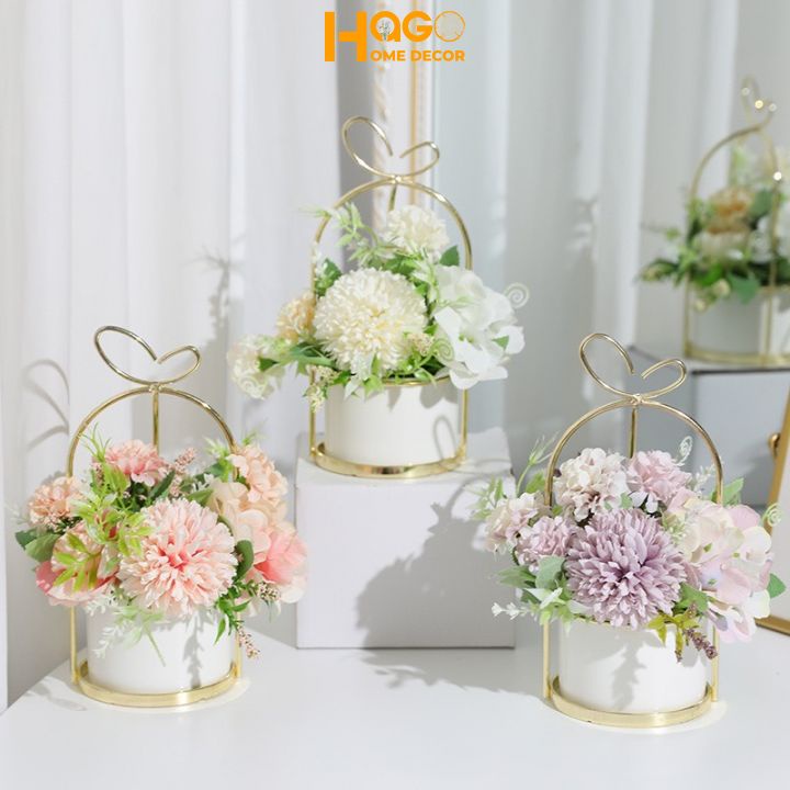 Bình hoa,lọ hoa khung kim loại mạ vàng cao 22cm cắm sẵn nhiều mẫu hoa lụa sang trọng, độc đáo