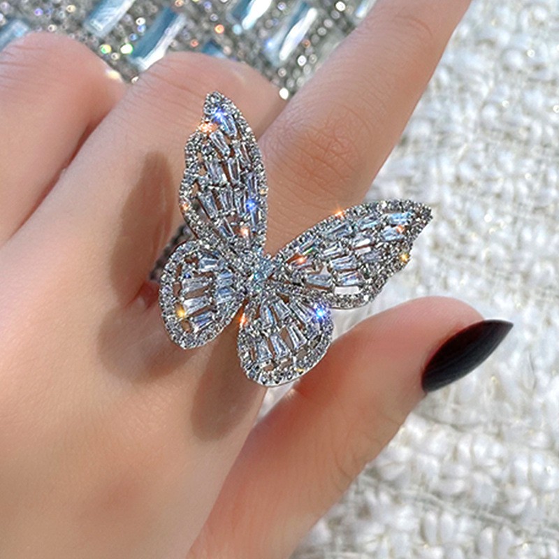 Beautiful Fashionable Butterfly-shaped Alloy Ring