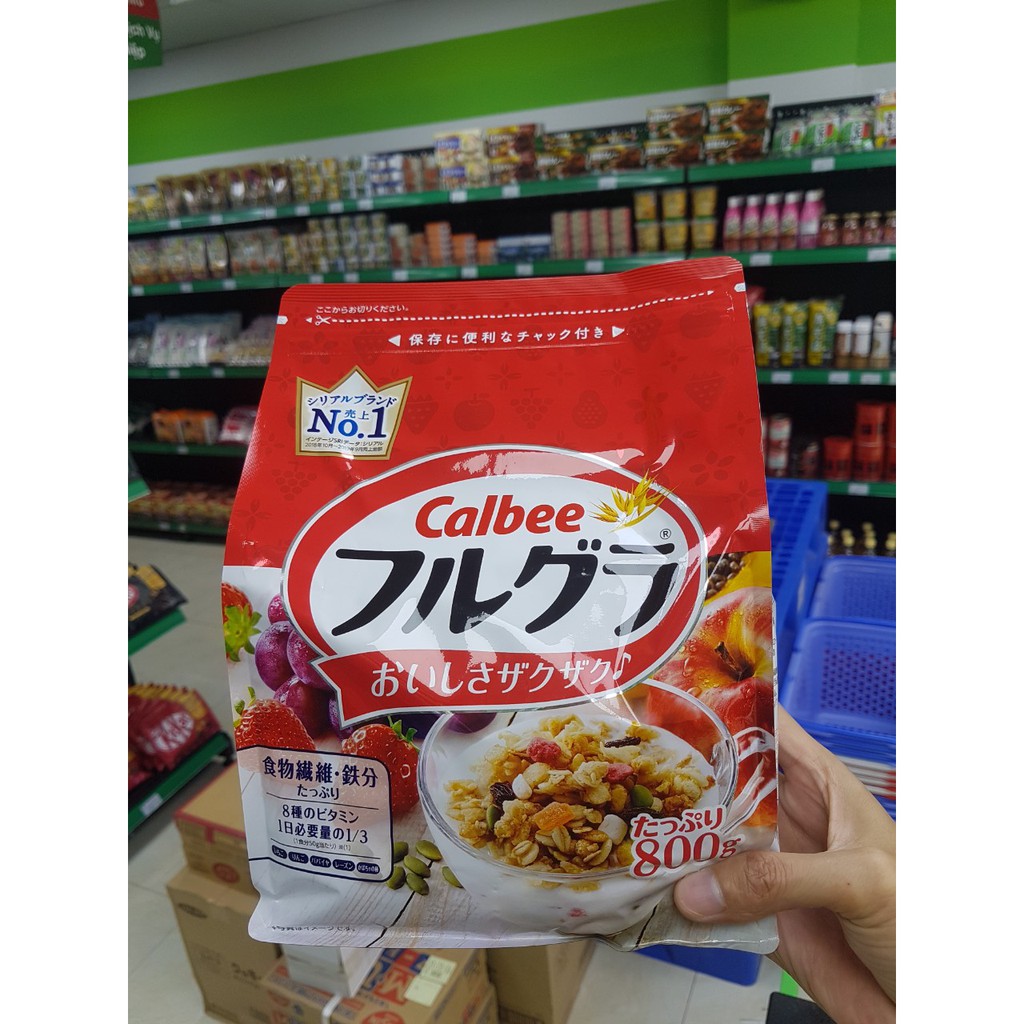 Ngũ Cốc Calbee Ăn Kiêng Date 3/2024  Mix Hoa Quả Bổ Sung Năng Lượng 600g/ 750g