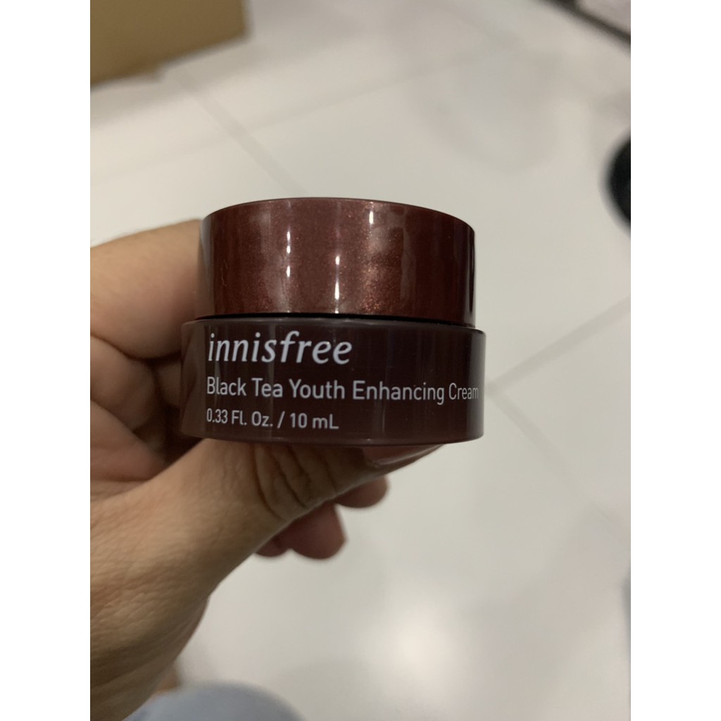 Kem dưỡng trà đen lên men chống loã hoá Innisfree Black Tea Youth Enhancing cream 10ml