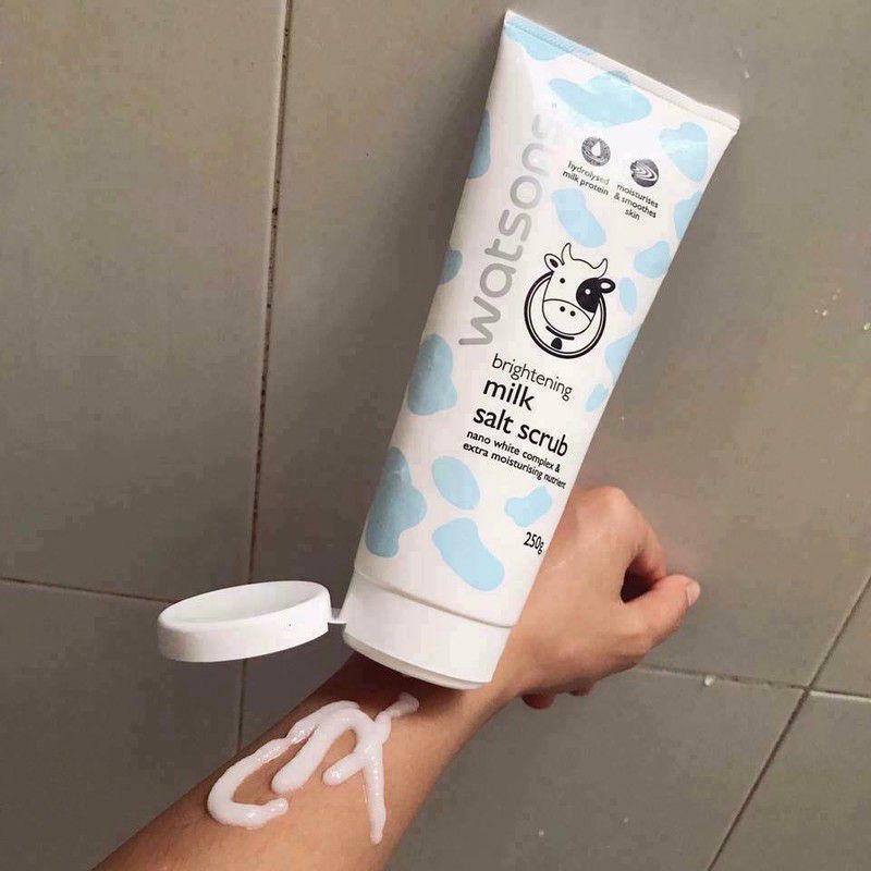 Muối Tắm Tẩy Tế Bào Chết Toàn Thân Làm Trắng & Sáng Da Sữa Bò Watsons Milk Salt Scrub