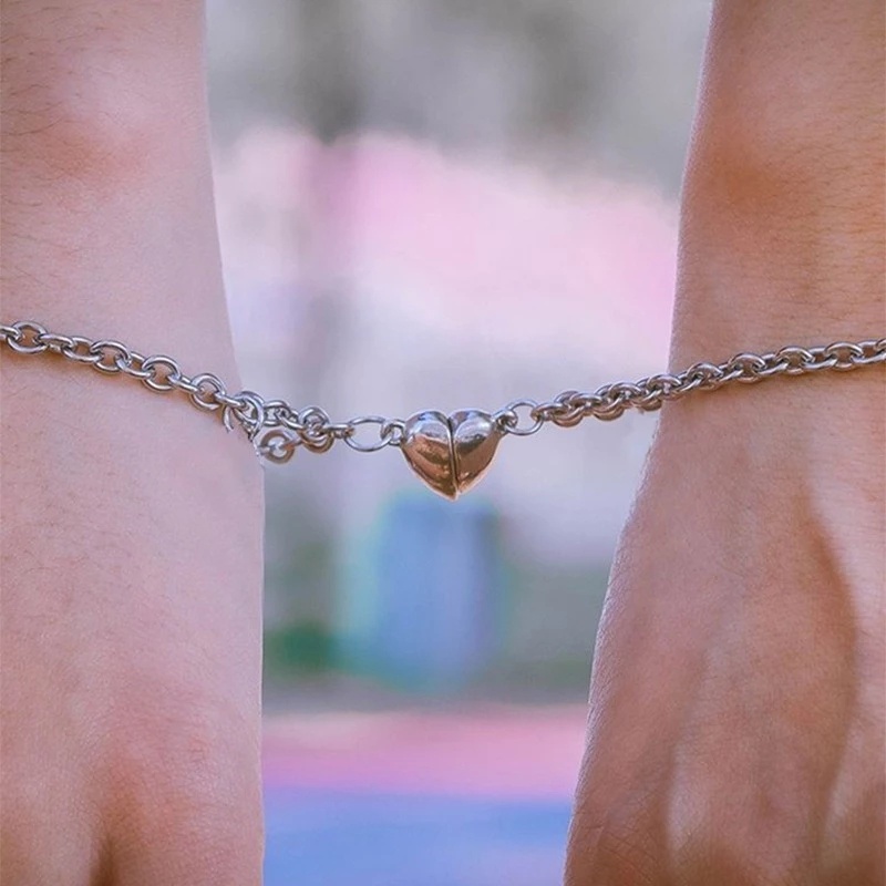 2 Vòng tay nam châm hình trái tim/ chữ thập dành cho cặp đôi