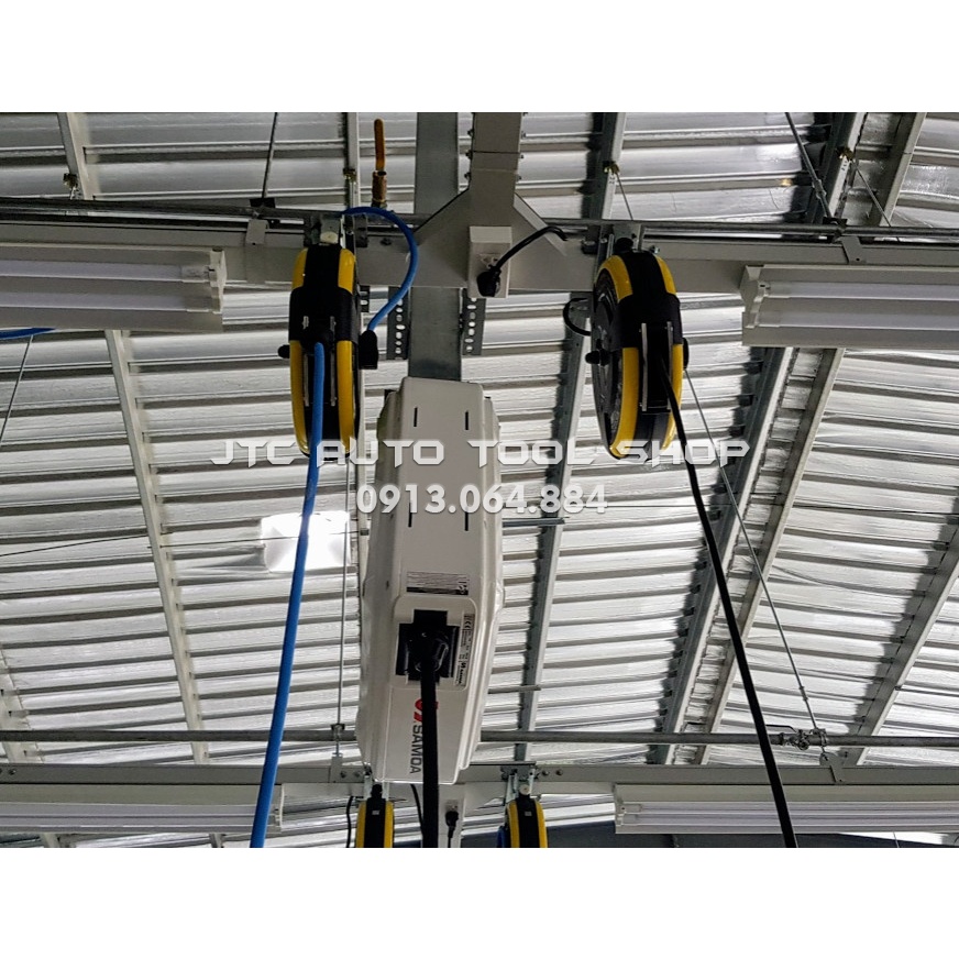 Cuộn dây điện tự rút 10 mét LUX-C15310