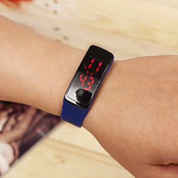 HoT [GIÁ SỈ] ĐỒNG HỒ TRẺ EM DÂY CAO SU LED MẶT GƯƠNG HOT | BigBuy360 - bigbuy360.vn