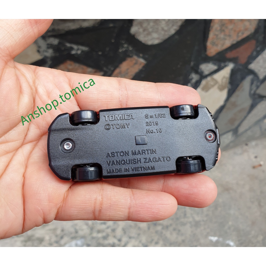 Mô hình siêu xe mở được cửa tomica Nhật bản No10