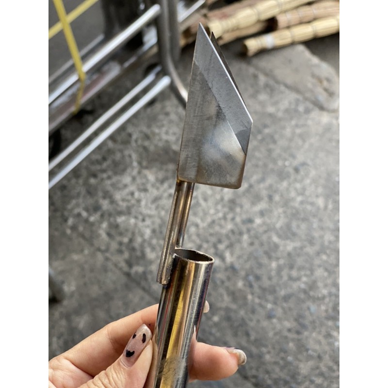 Dao cắt mắt thơm