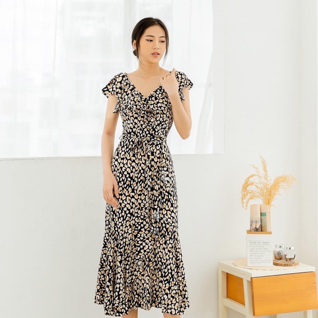 Đầm vải lụa