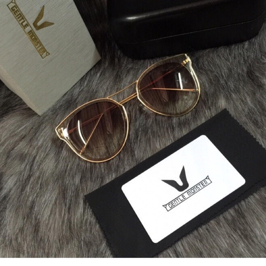 Kính mát nữ -V- trà nhạt