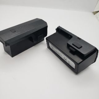 Pin flycam SJRC F11 PRO
