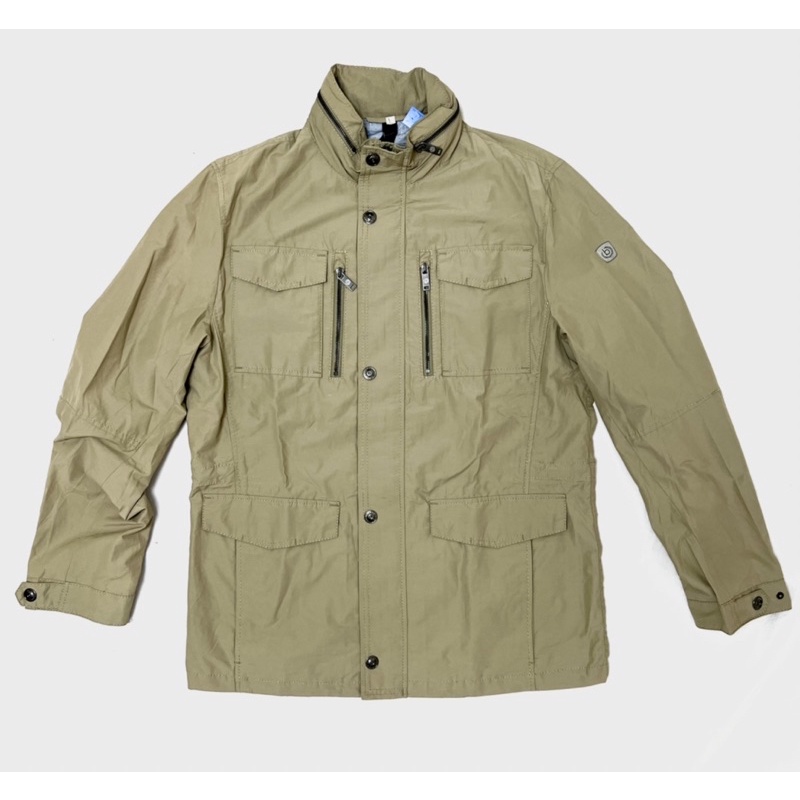 Áo khoác nam không thấm nước big size.Chất liệu nylon và polyester.Chống gió,nắng,mưa.Sử dụng đi du lịch,dã ngoại,lái xe