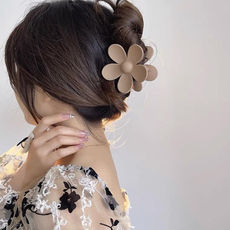 Sét cặp tóc 9 món cả 9 món đềù xịn xò chất okla quá, kẹp chắc chắn ko lỏng lẻo