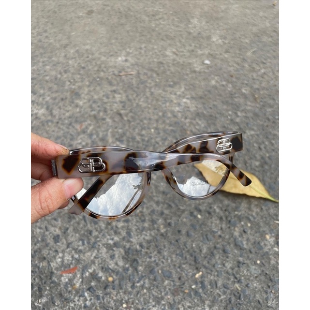 Mắt kính hiệu balenciaga 2hand