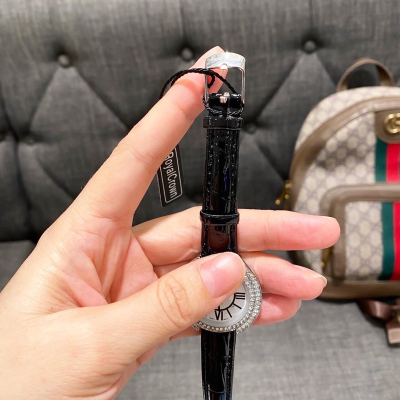 Đồng hồ nữ Royal đính đá mẫu mới 2022 size 32mm | BigBuy360 - bigbuy360.vn