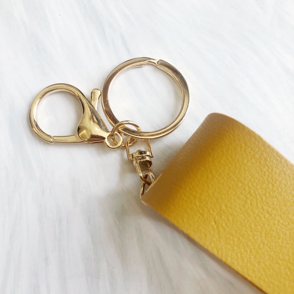 Vỏ Giữ Bình Du Lịch 30ml Nhiều Màu Sắc Tiện Dụng