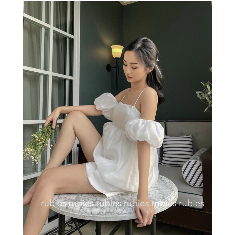 SET ÁO TRẮNG RỚT VAI TAY PHỒNG SHORT