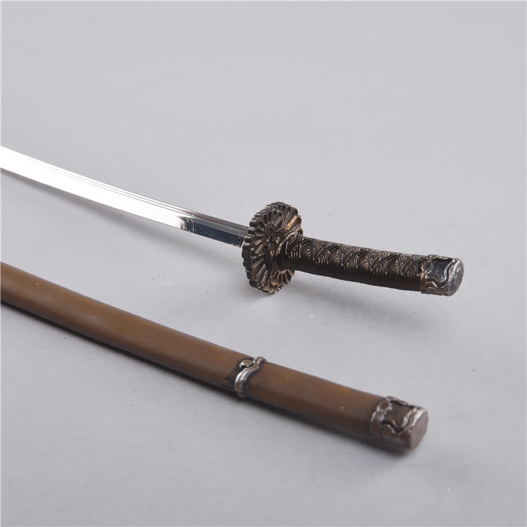 Mô hình Katana lưỡi hợp kim tỉ lệ 1/6