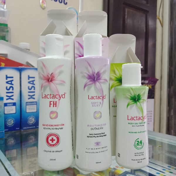 Dung dịch vệ sinh Lactacyd
