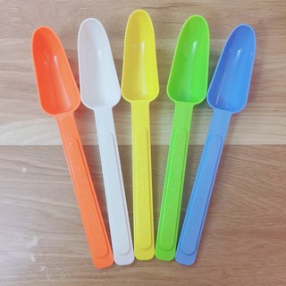 Thìa uống sữa Hàn Quốc nhiều màu cho bé