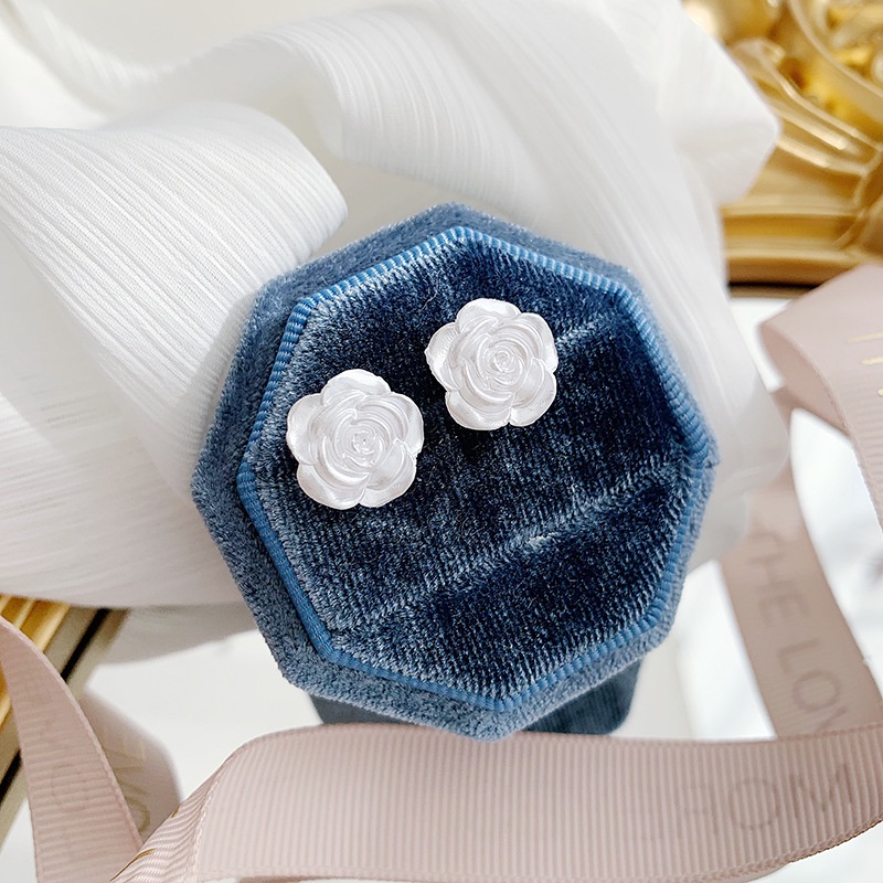 Khuyên tai kẹp không bấm lỗ chốt cố định K022 bằng hợp kim mạ vàng hình bông hoá dáng ngắn Leous Accessories