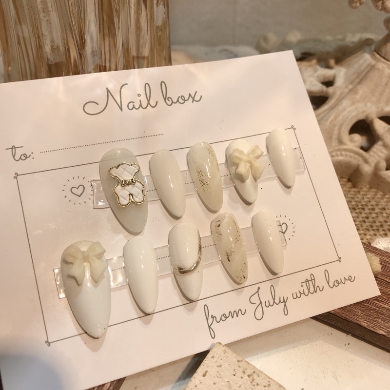 Móng úp thiết kế charm gấu , nơ Hàn quốc dễ thương vân đá kiểu đài Julynails.vn nb104