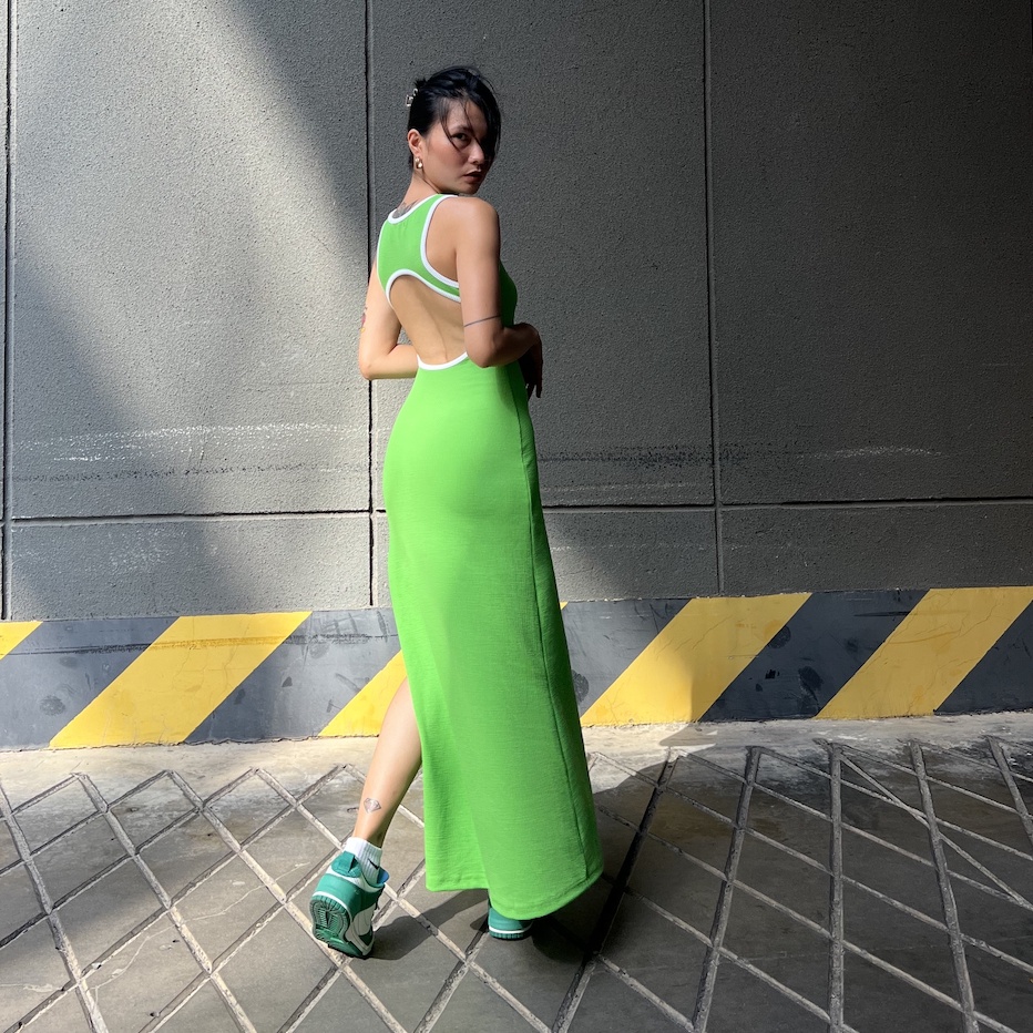 HASMILED - "have a MADAMN day" Đầm thun khoét lưng xẻ tà không tay màu NEON GREEN