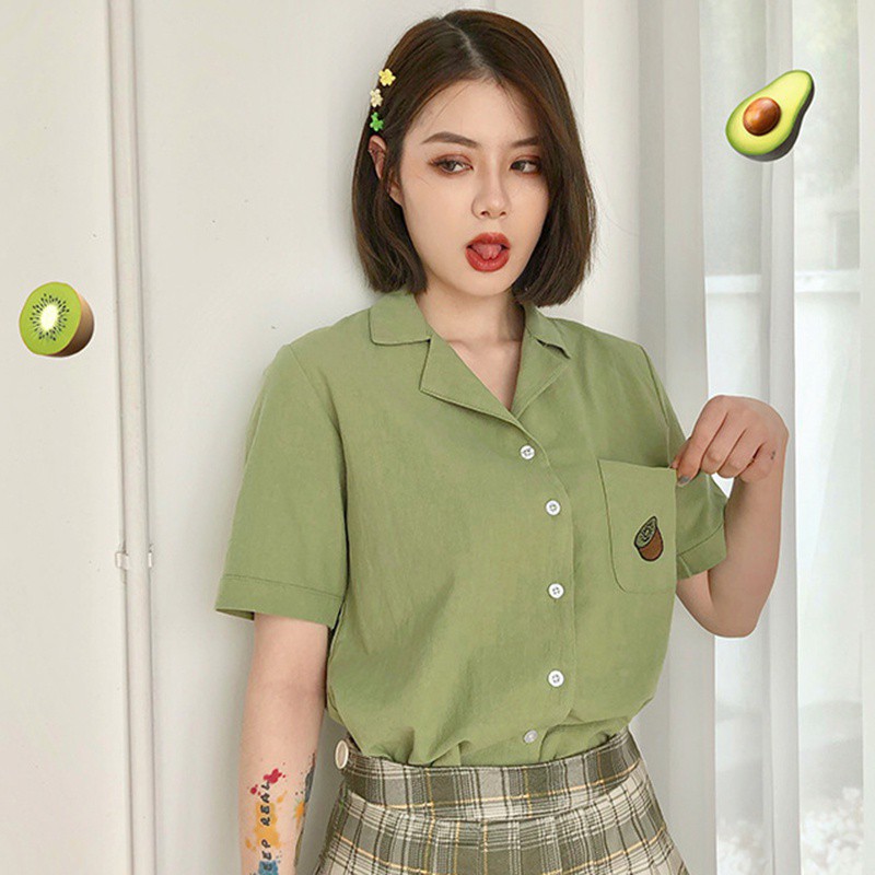 Áo kiểu tay ngắn cổ bẻ thêu hình trái cây cho phái nữ